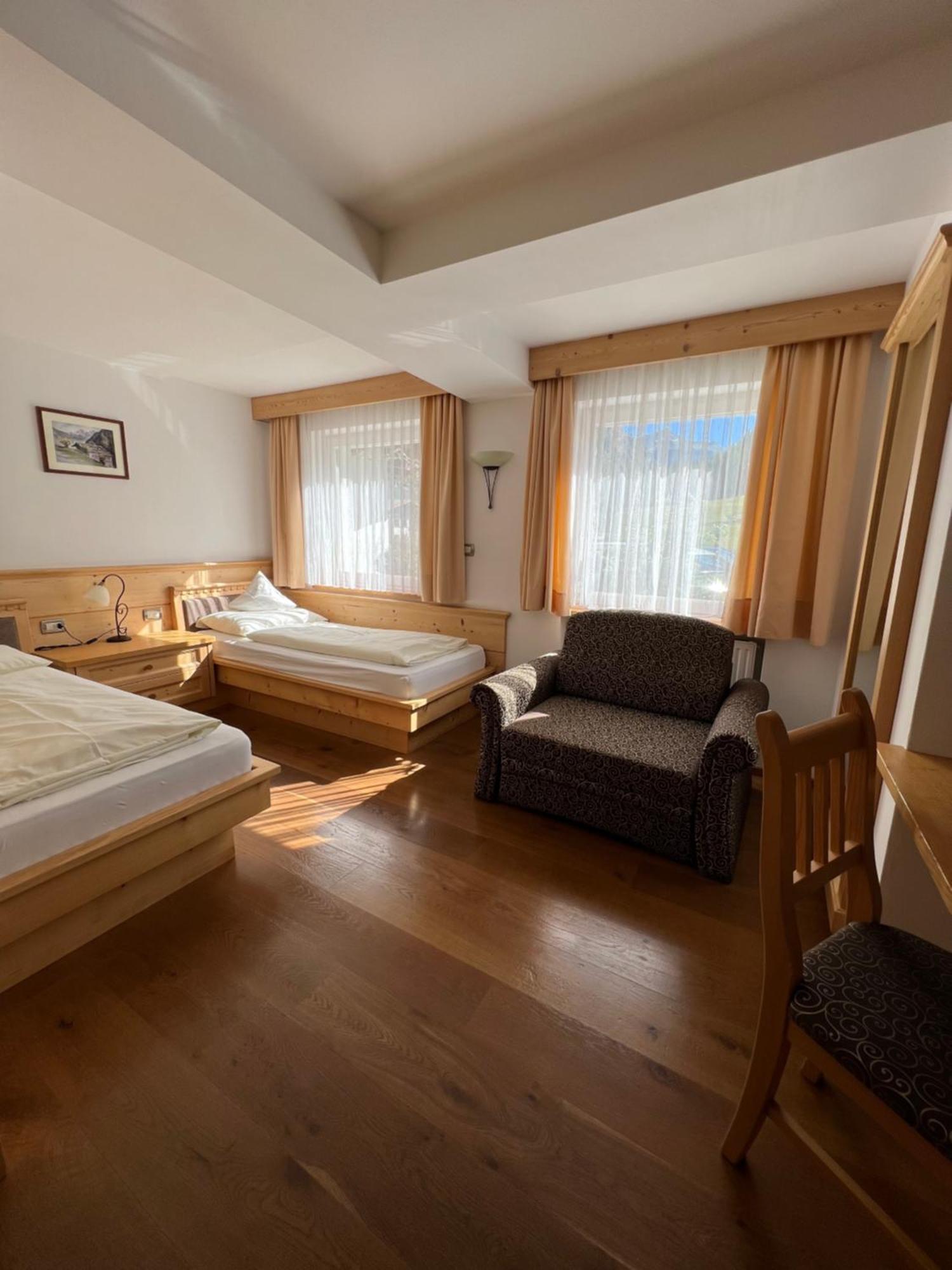 Garni Villa Erna Selva di Val Gardena Room photo